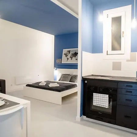 Cute, New And Modern In The Center *