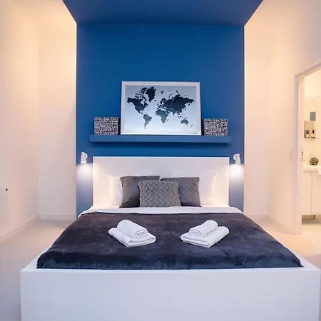 Cute, New And Modern In The Center *